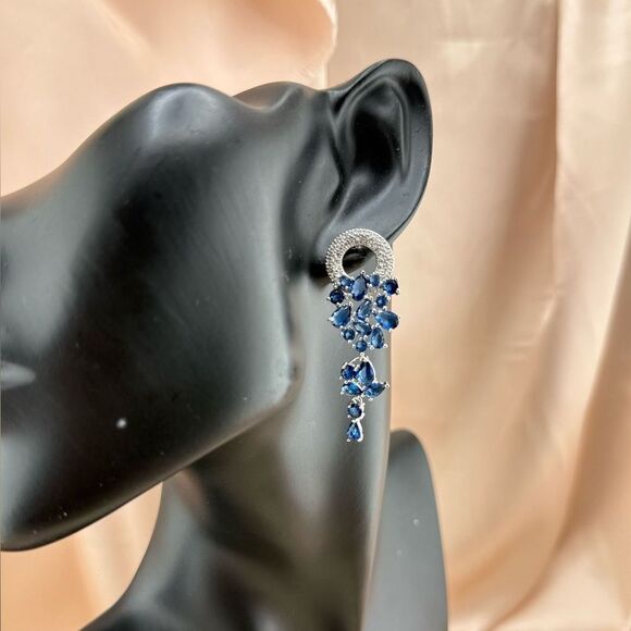 Elegant Silver and Blue Statement Earrings – Timeless Glamour - Picture 4 of 5